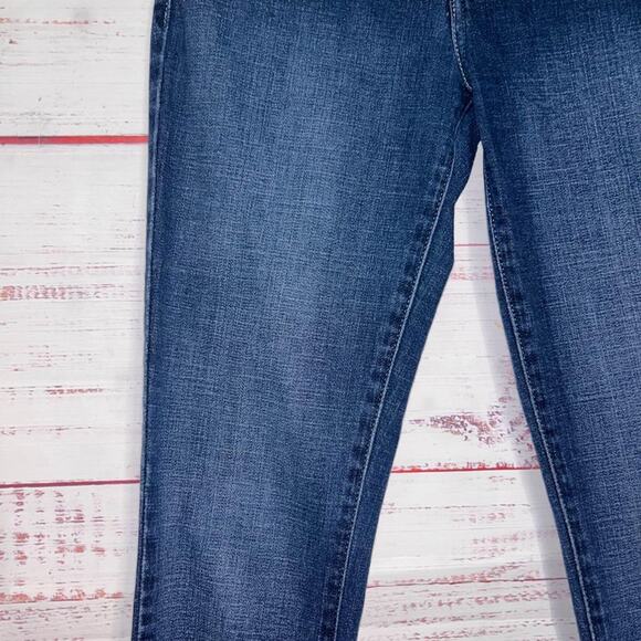 Levi’s Demi Curve Skinny | Women’s Size 0/25 - Picture 2 of 4